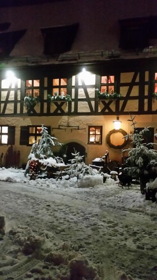 Gasthaus Dollinger 丁克尔斯比尔 外观 照片